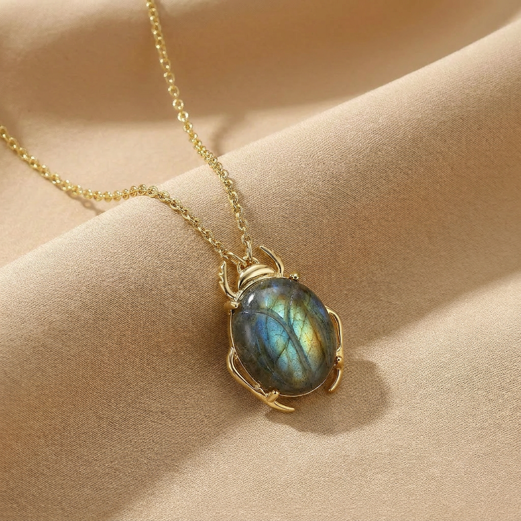 Collier Taboo