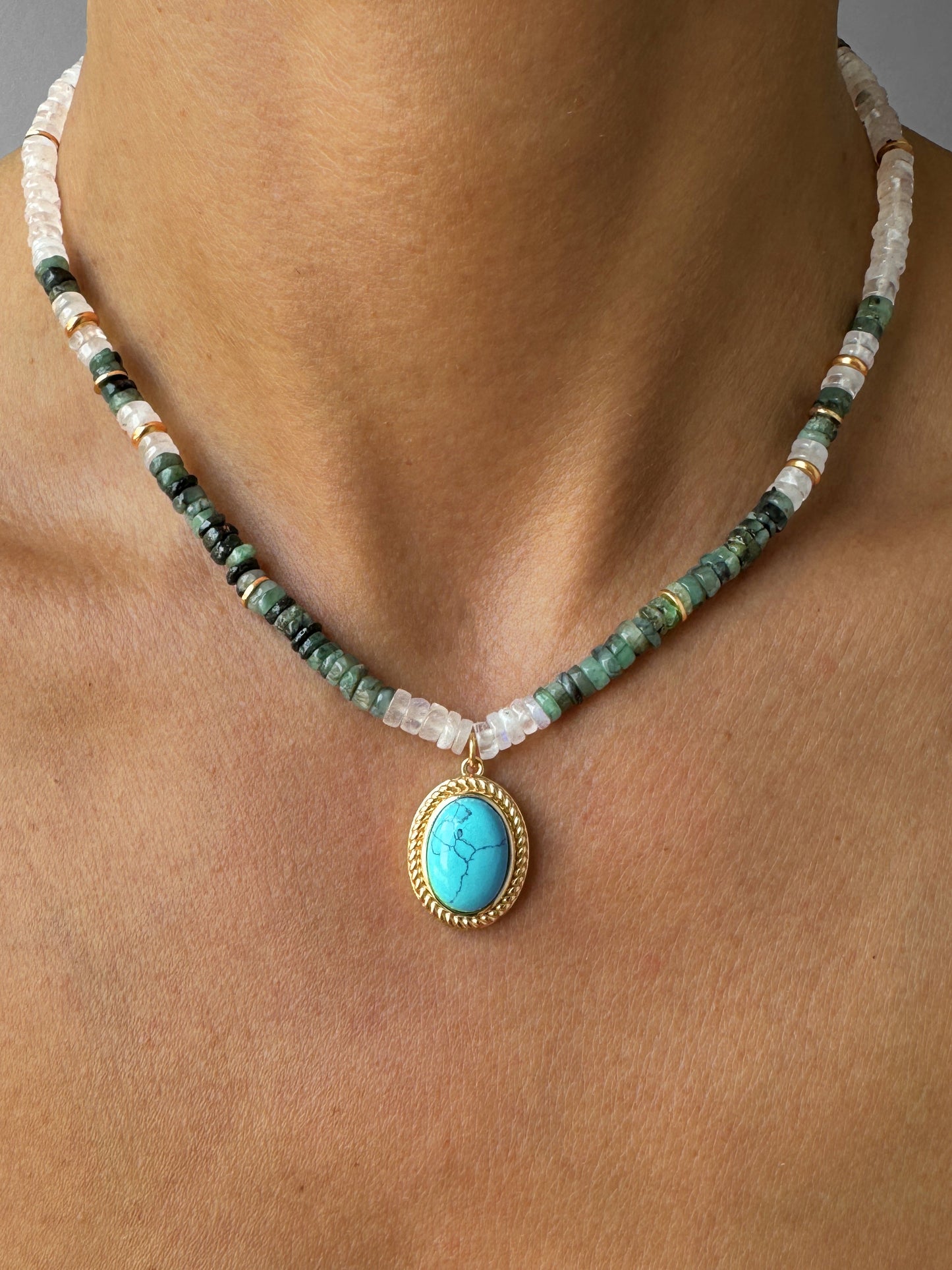 Collier Taboo